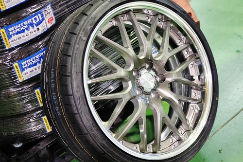 RCオデッセイに WORK ランベック LM1 20インチ ツライチ